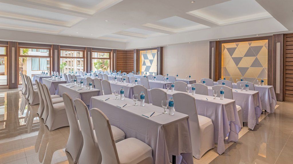 Henann Crystal Sands Resort Balabag  Zewnętrze zdjęcie
