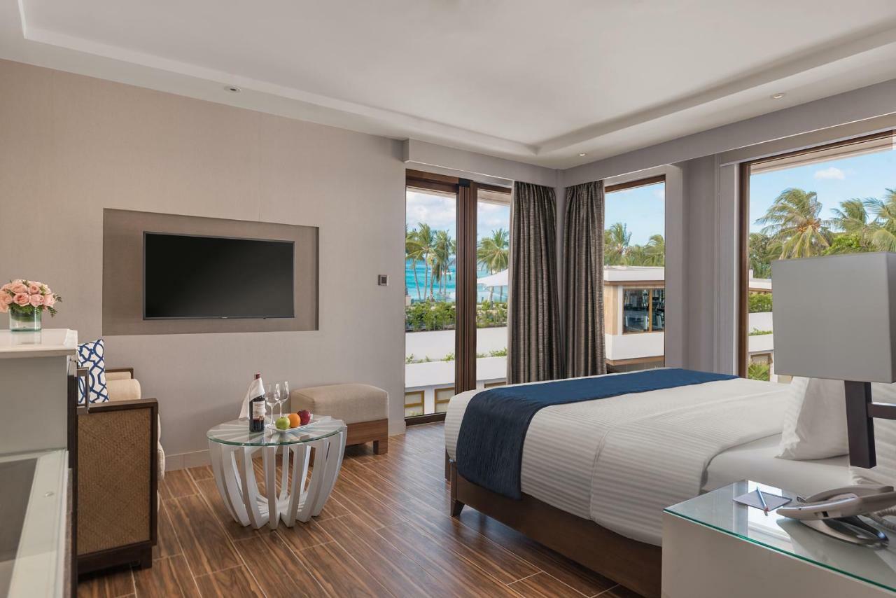 Henann Crystal Sands Resort Balabag  Zewnętrze zdjęcie